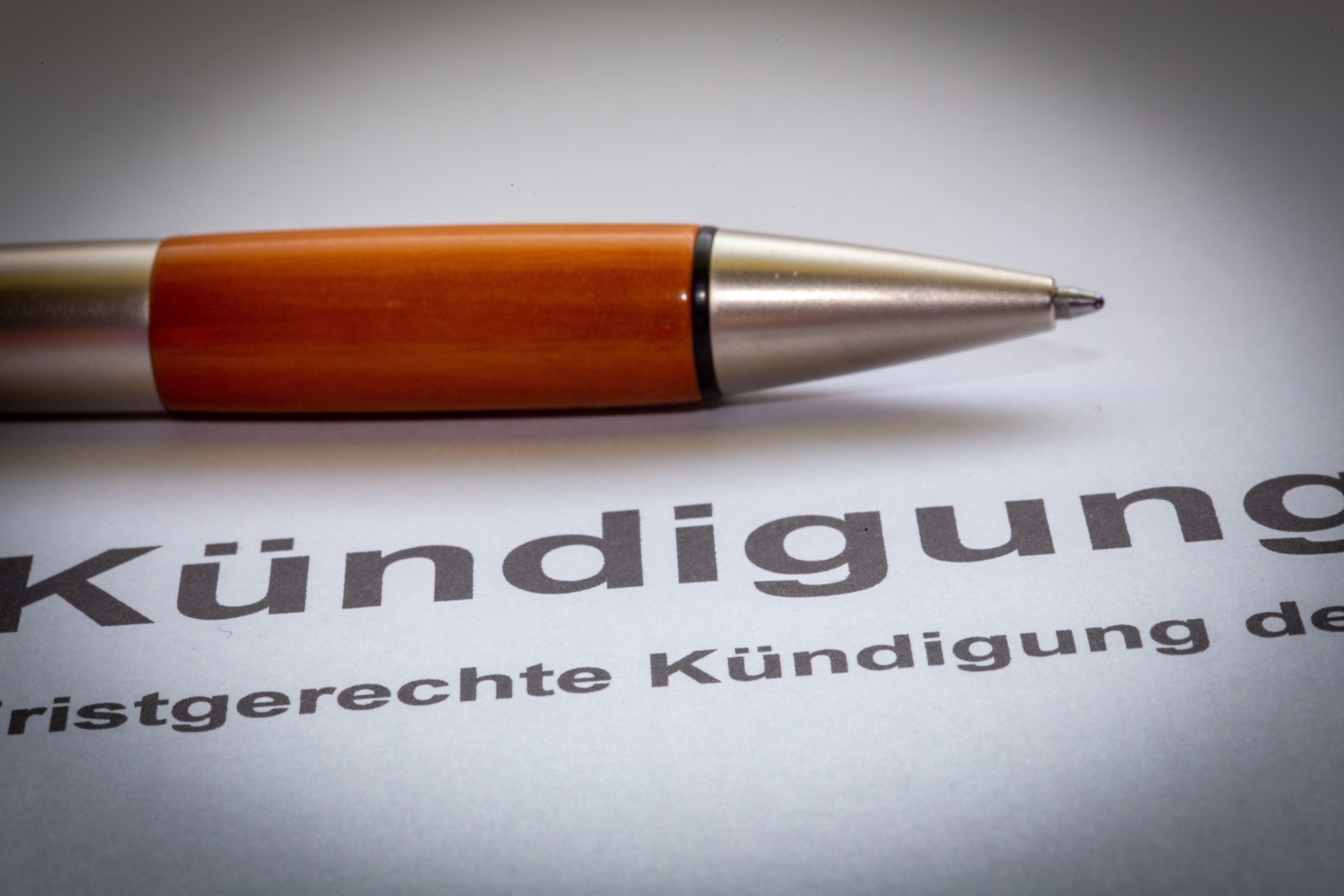 Kugelschreiber mit dem Wort Kündigung